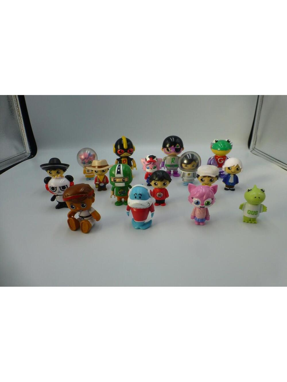 Ryan's World Mystery Playdate Action Figures Lot of 16 Red Titan Gus C6